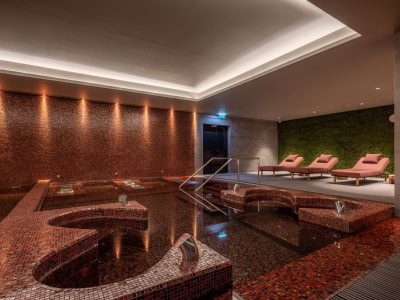 Jacuzzi area of the Wellness Hub Douro